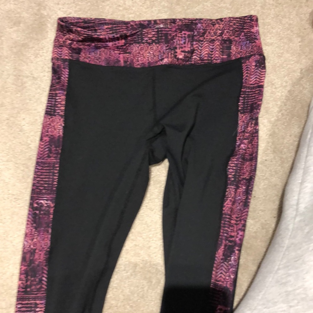 GAIAM Capri leggings